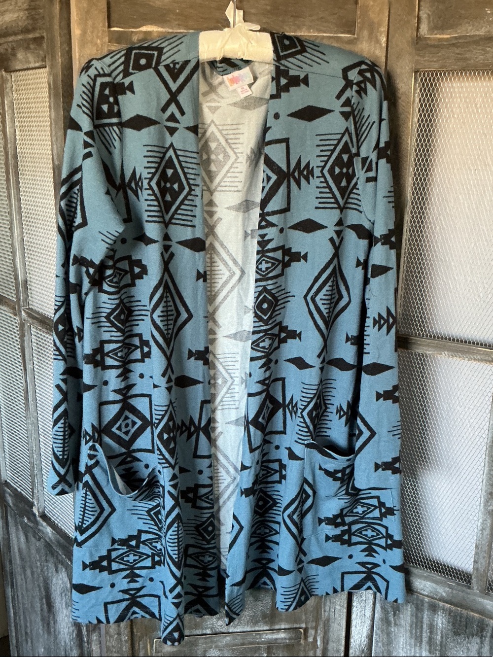 LuLaRoe Caroline style cardigan